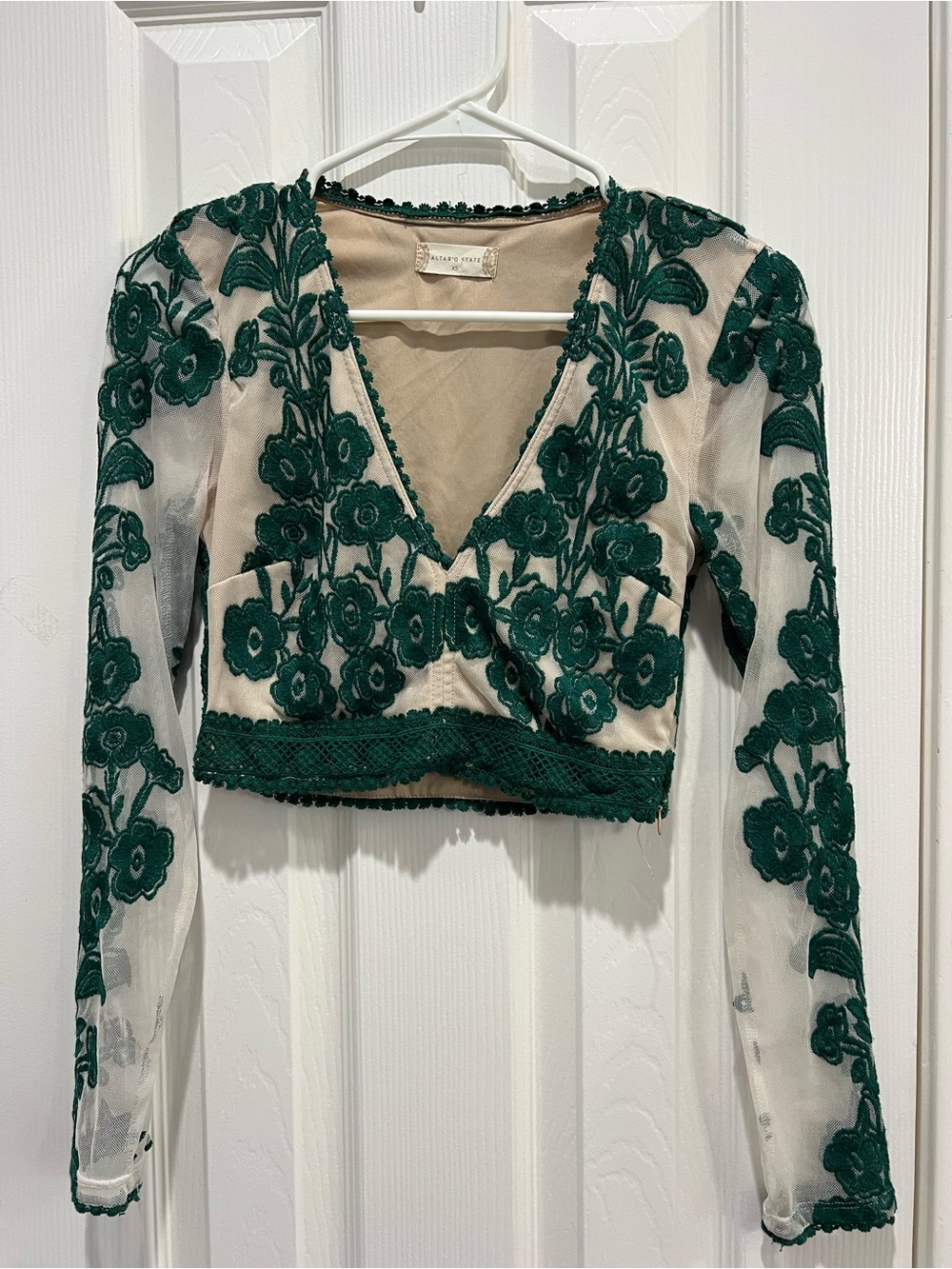 Altar'd State Arissa Floral Embroidery Lace Crop Top XS